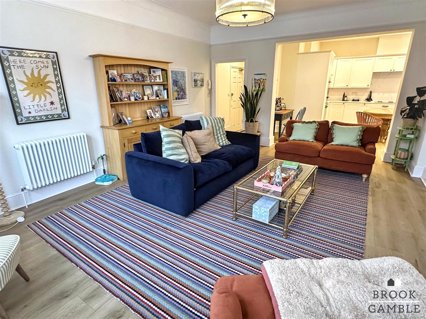 3 Bedroom Flat - Garden. Arlington Road in Eastbourne,  4